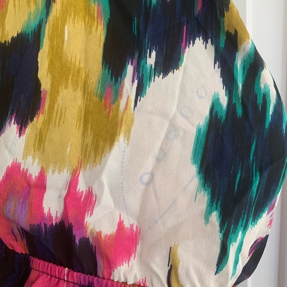 Angie Boho Sleeveless Mini Dress - Size M - Multicolor Ikat Print with Studs NWT - Picture 6 of 7